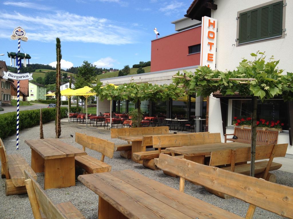 Hotel Schuetzenhaus Uznach Exterior photo